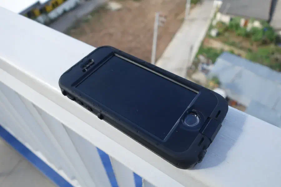 Lifeproof Nüüd iPhone 5s Case Review