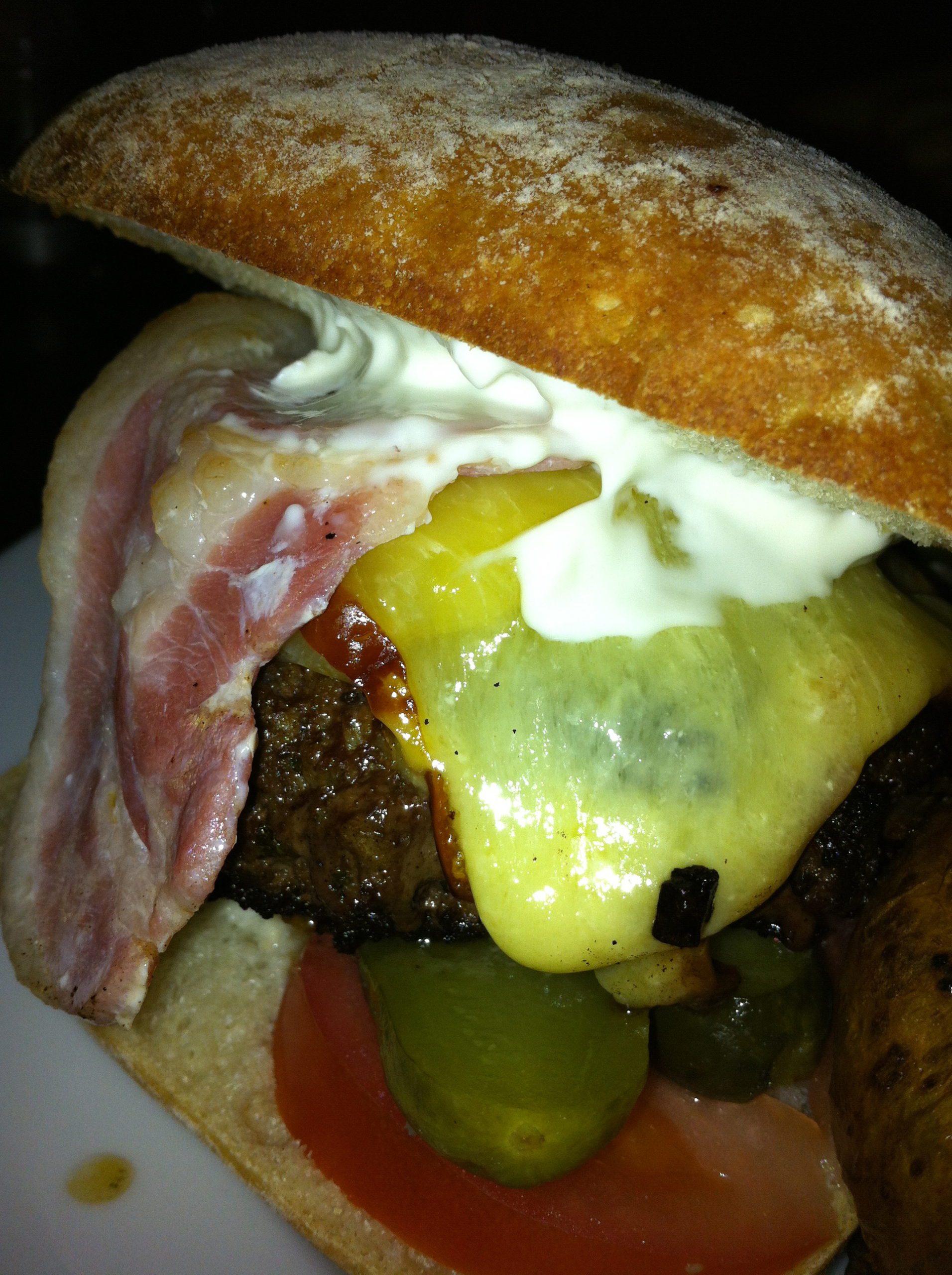 Burger At The Thomas Kemp