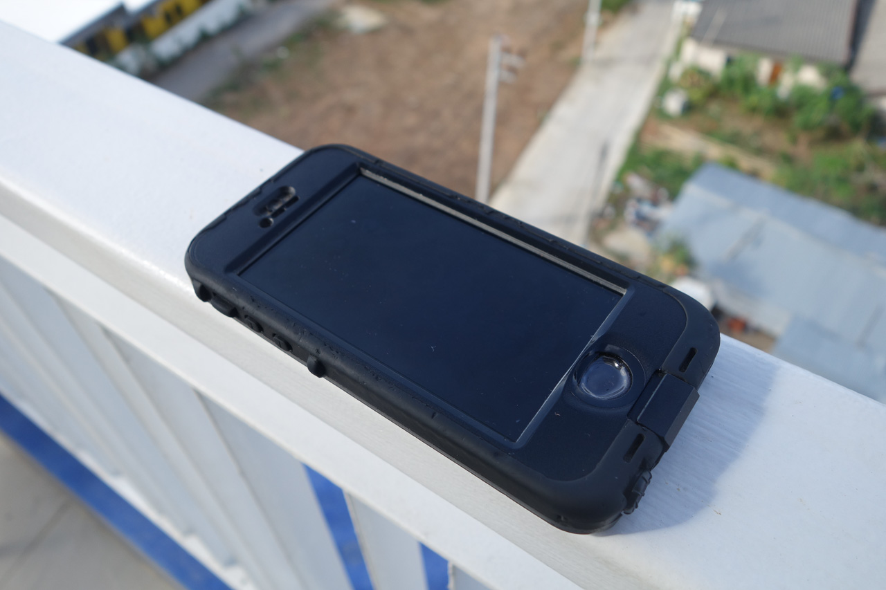 iphone 5c lifeproof cases